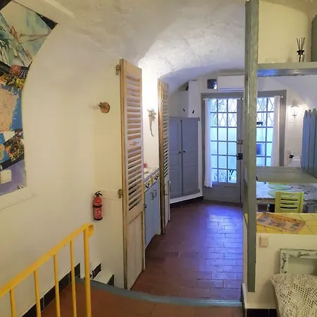 Studio Original Coeur Du Vieil Picholine Apartment Antibes