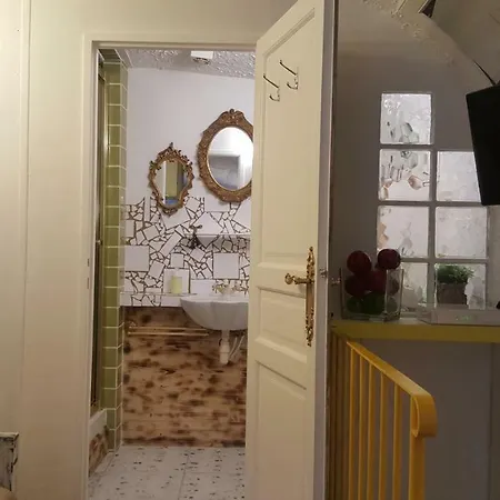 Appartement Studio Original Coeur Du Vieil Picholine